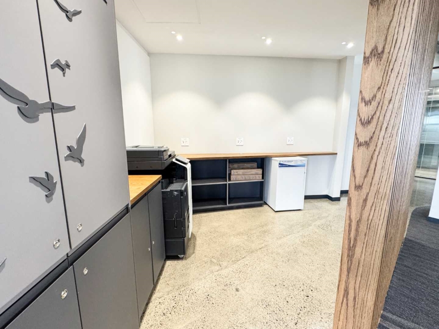 To Let Commercial Property for Rent in Woodstock Western Cape